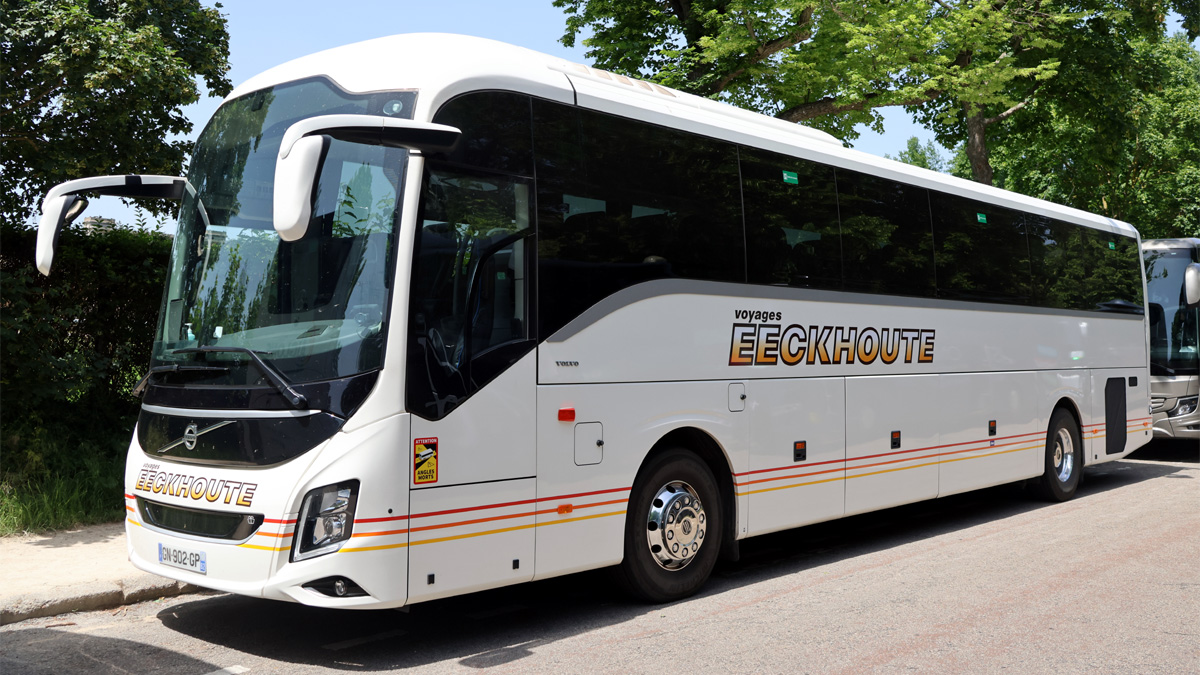 Autocar de tourisme de l'entreprise Voyages Eeckhoute
