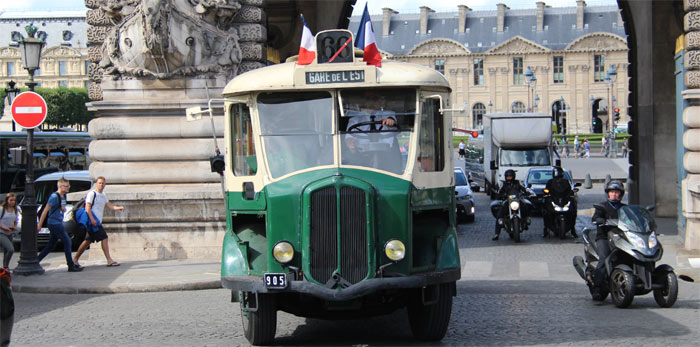 Ancien autobus TN de la RATP à Paris