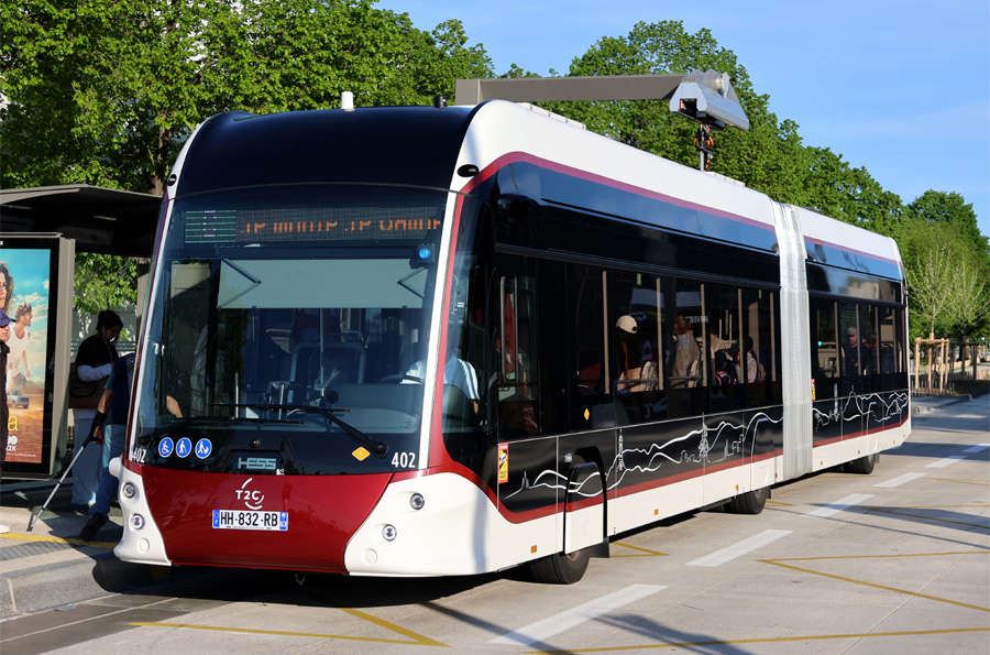 HESS lighTram19 TOSA T2C - Lycée La Fayette