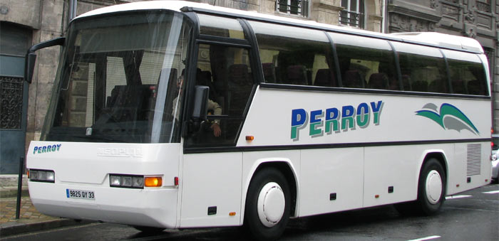 Neoplan Jetliner (court)
