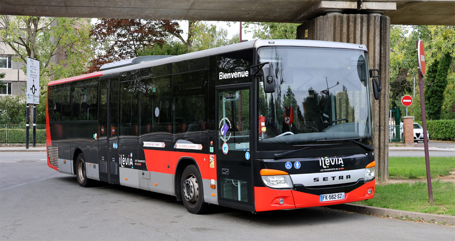 Autobus SETRA S415LE business - ilévia