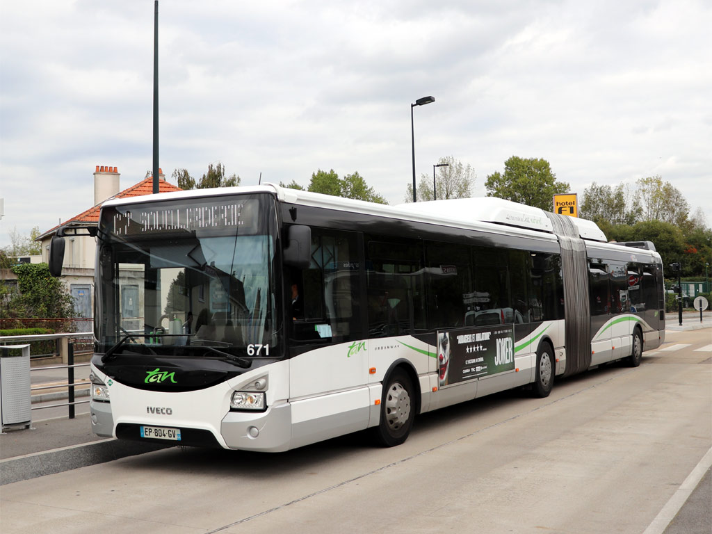 Iveco Urbanway 18 CNG - TAN - Nantes